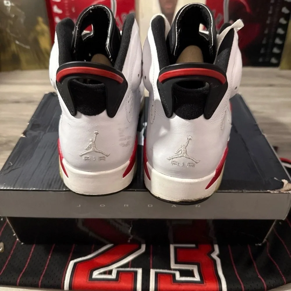 Size 11.5 - Air Jordan 6 Retro Bulls - Picture 3 of 5